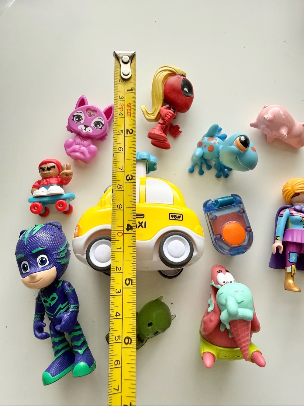 Assorted Toy Figure Bundle - Picture 2 of 5
